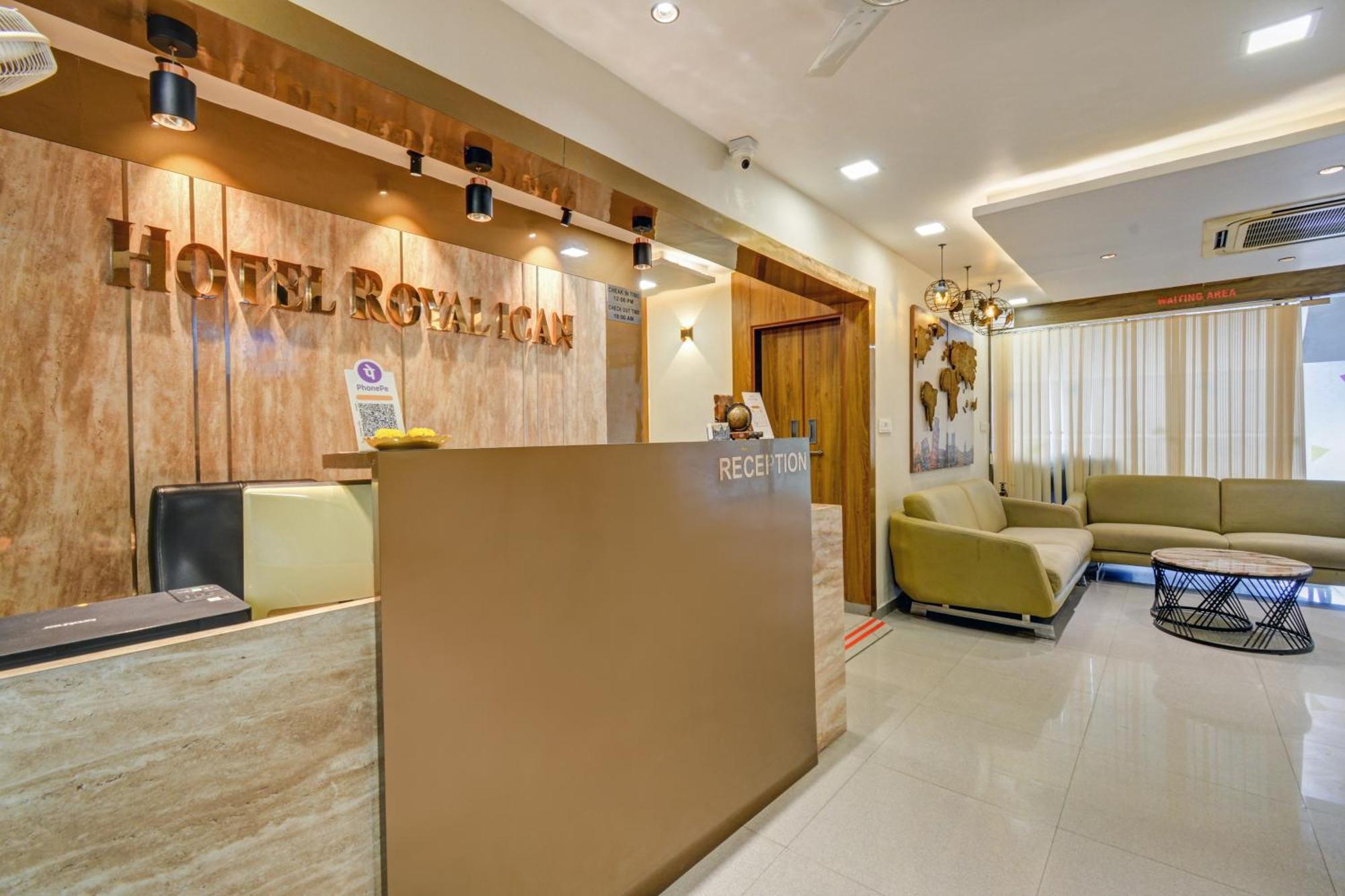 Hotel Royal Ican Sindhubhavan Road Amhedabad Dış mekan fotoğraf